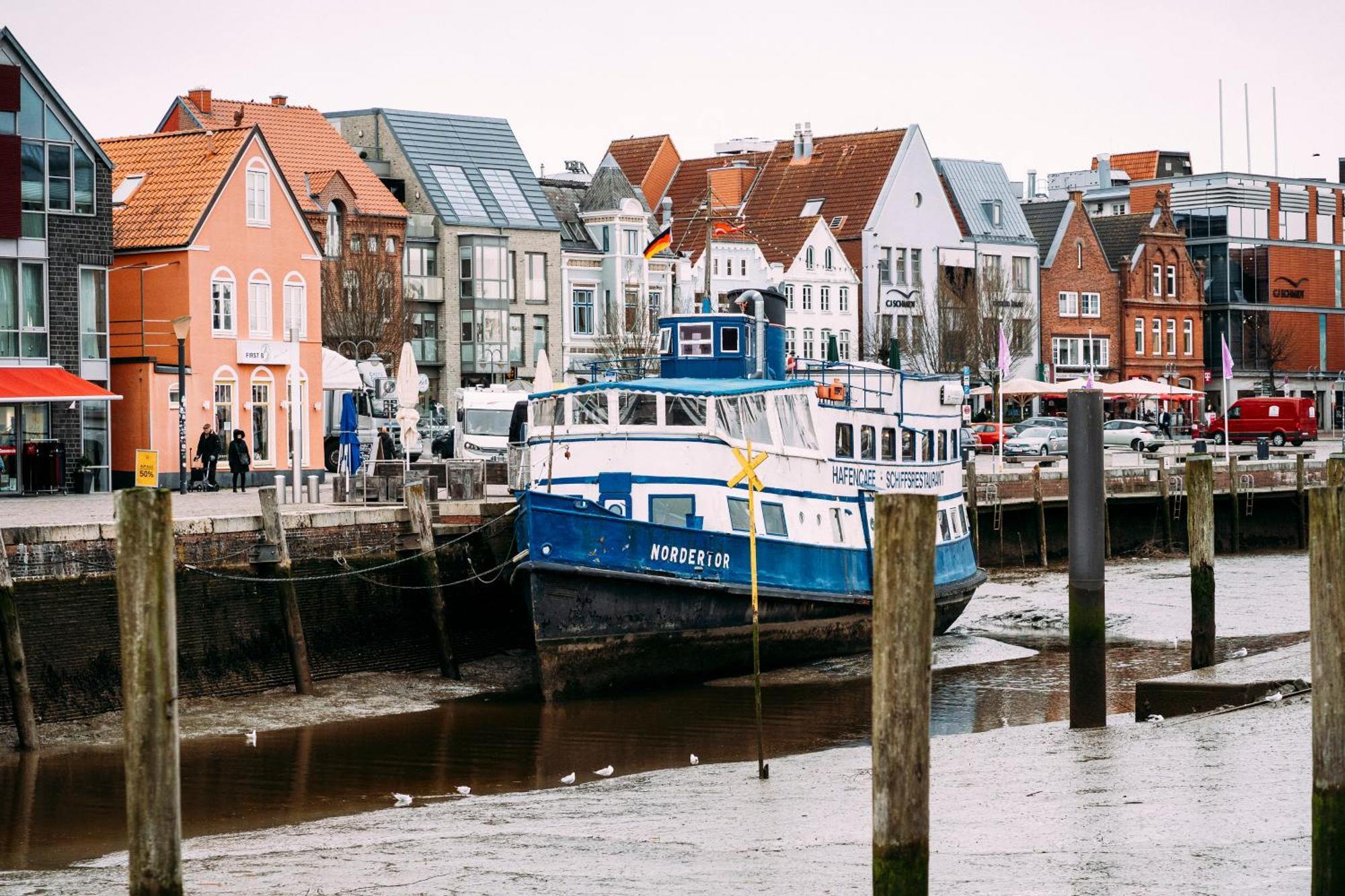 Tor Zur Altstadt Husum  Exteriör bild